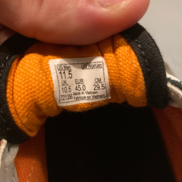 Custom San Francisco giants vans - Picture 4 of 5